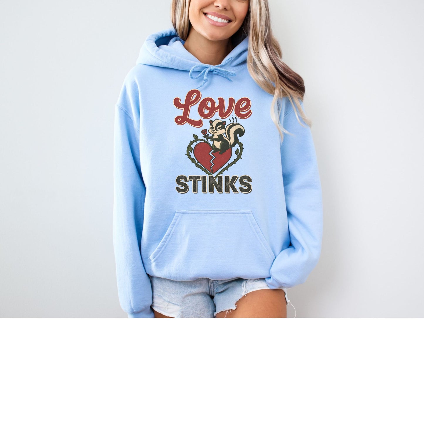 Love Stinks Heart  Gildan  Hoodie